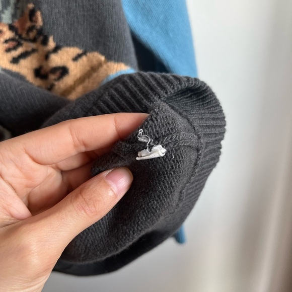 Krizia MAGLIA Wool-Cashmere-Angora embroidered bunch of flowers with dog - Picture 13 of 14